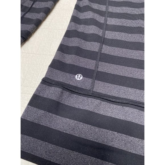 Lululemon Stride Jacket Women 6 Black Gray Striped Hoodie Thumbholes Full Zip - Picture 12 of 12